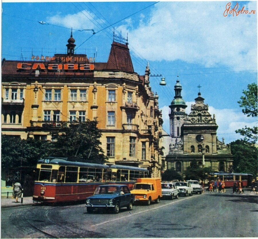 Львов ,Галицкая площадь, середина 1970-х годов.