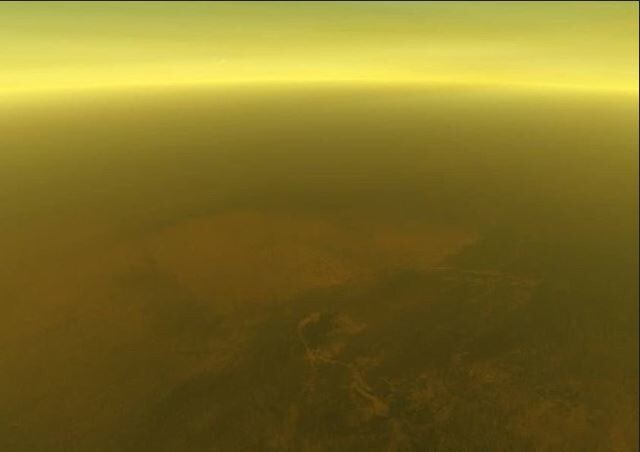70 км над поверхностью Титана