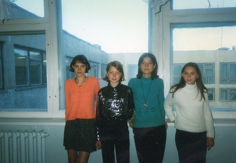 В школе, 1997 год.