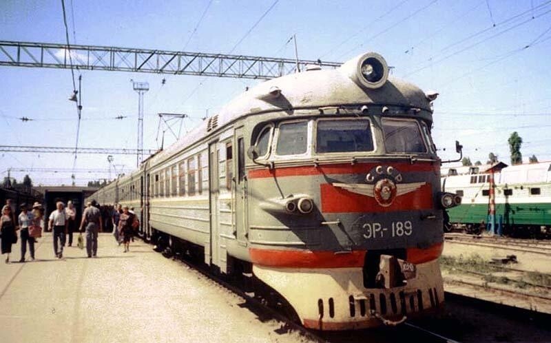 На станции Симферополь, 1998 год.