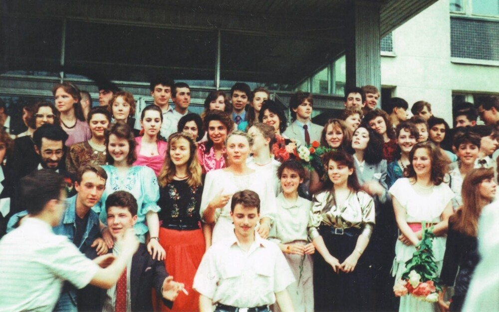 Последний звонок в Московской школе на Юго-Западе № 1543, 25 мая 1992 года.