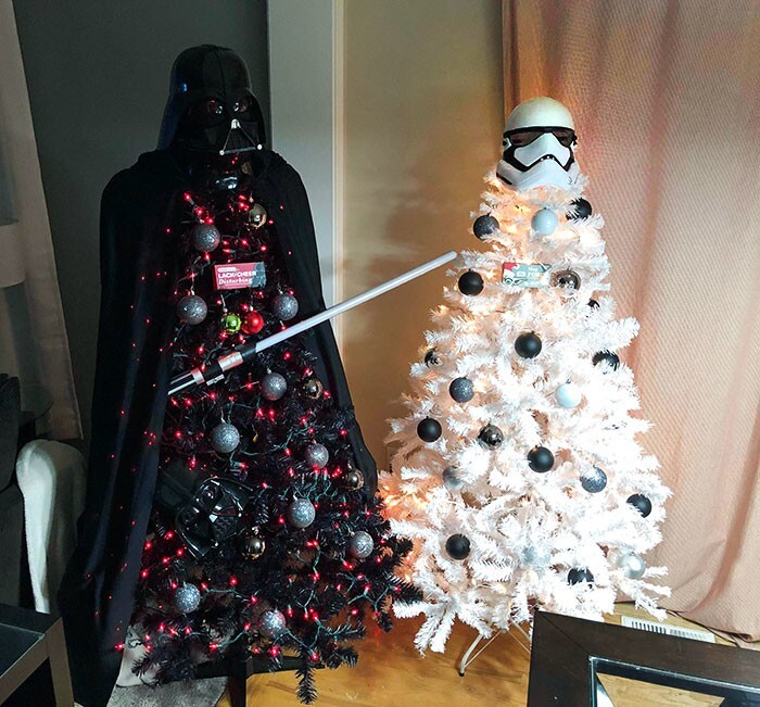 9. «Мой сосед считает, что рождественские елки должны выглядеть так»