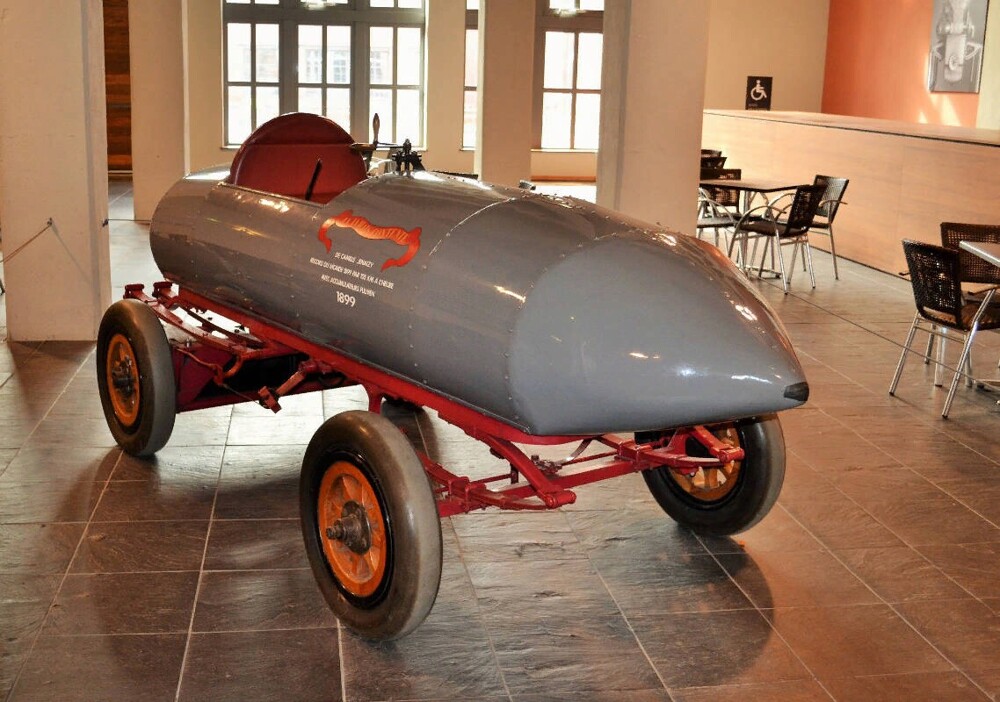 La Jamais Contente — первый автомобиль, разогнавшийся свыше 100 км/ч