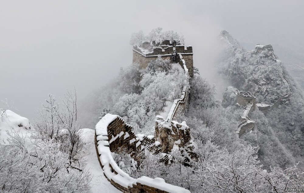 Участок Великой Китайской стены Цзянкоу после снегопада