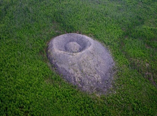 21. Патомский кратер