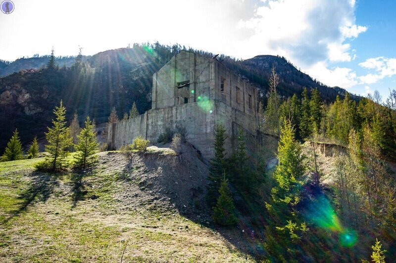 Её строили 11 лет, но так и не достроили: Чуйская ГЭС в горах Алтая