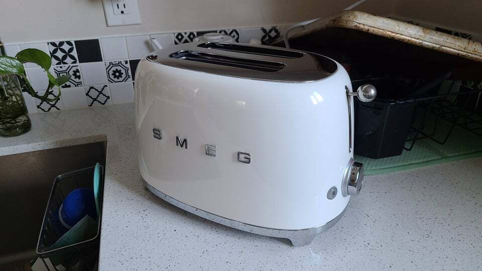 Новый тостер SMEG за 6 долларов! Розничная цена составляет около 200 долларов