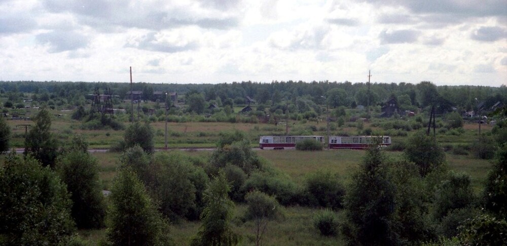 Фото сделанное из окон дома на углу улицы Дыбенко и проспекта Солидарности. Вид на деревню Кудрово.