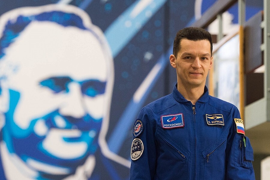 Космический новогодний привет: космонавты на МКС поздравили россиян с наступающим праздником