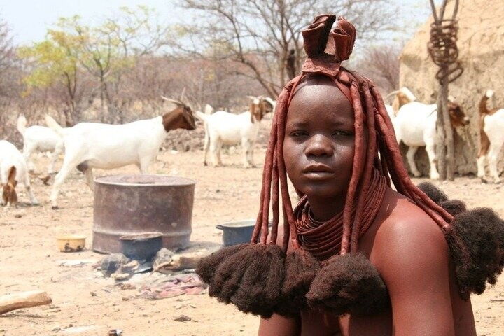 Племя Химба: как ухаживают за собой одни из самых красивых девушек на африканском континенте