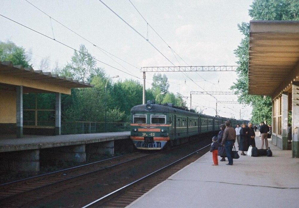 Остановочный пункт Москворечье, перегон Люблино-Царицыно, Москва, 1990 год.
