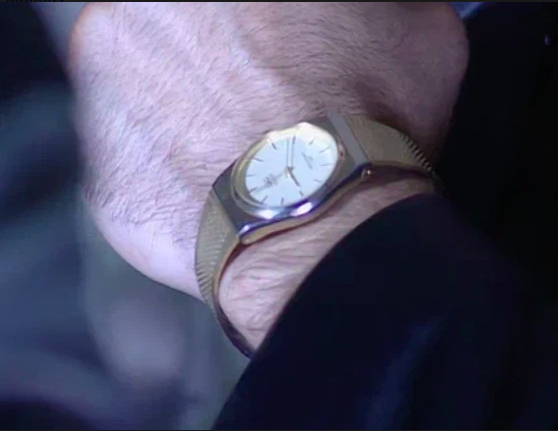 Что за странные часы в сериале «Бандитский Петербург»? Все просто!