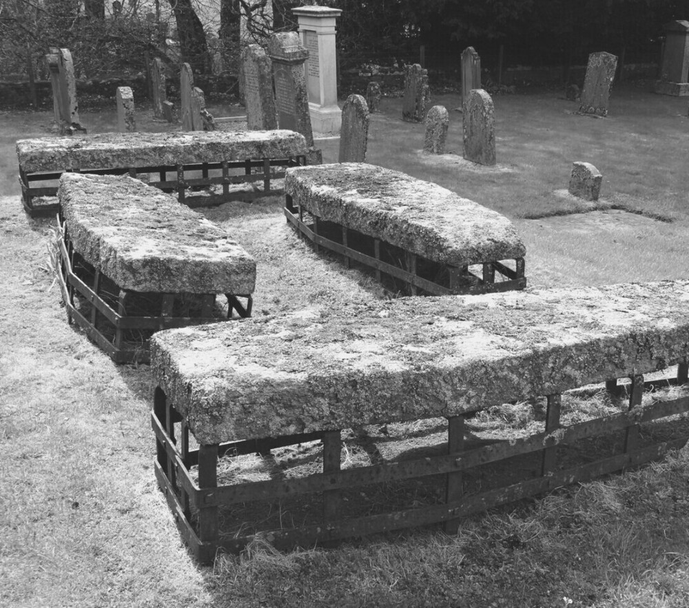 Как защищали могилы от разграбления