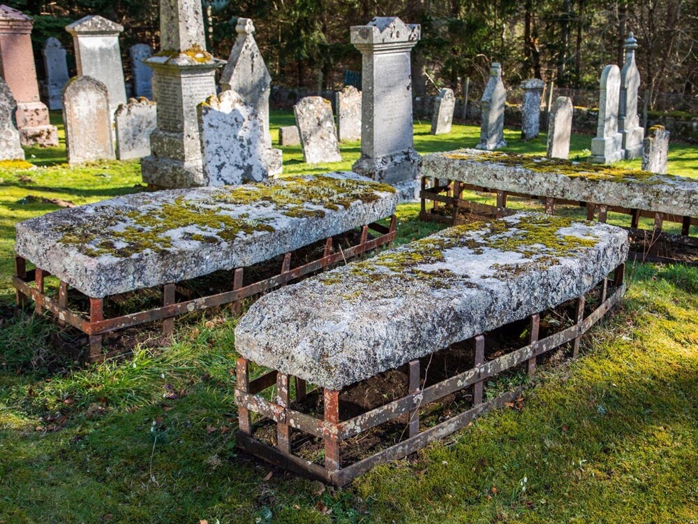 Как защищали могилы от разграбления
