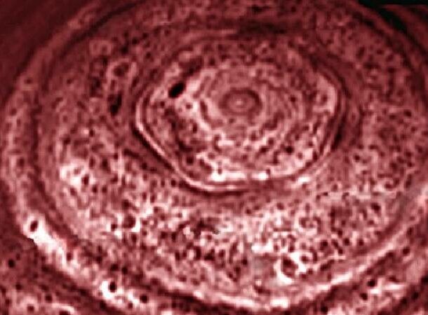 21. Шестиугольник Сатурна