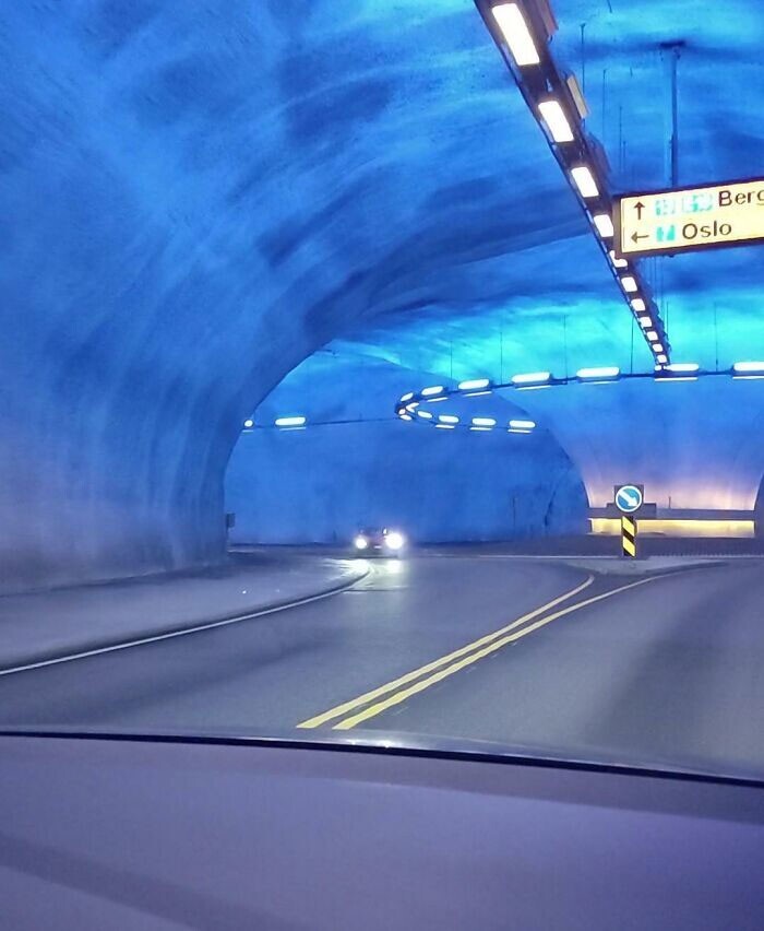27. Круговая развязка в туннеле в Норвегии