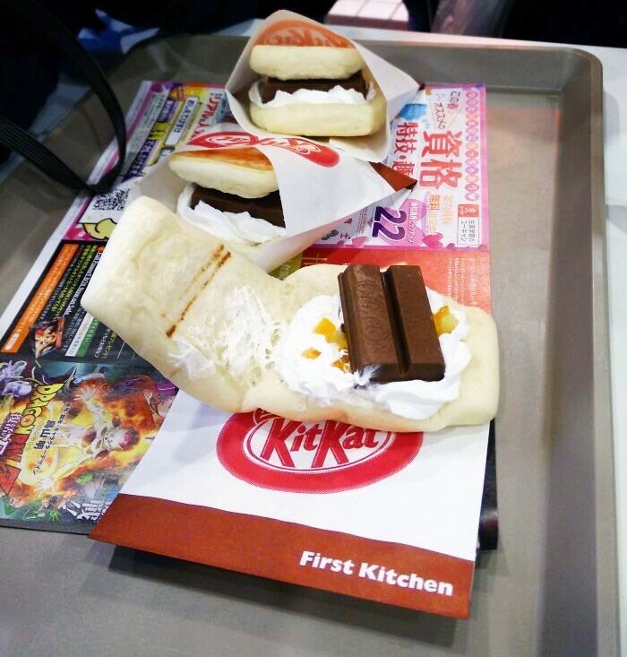 3. Бургер с Кит-катом в Японии