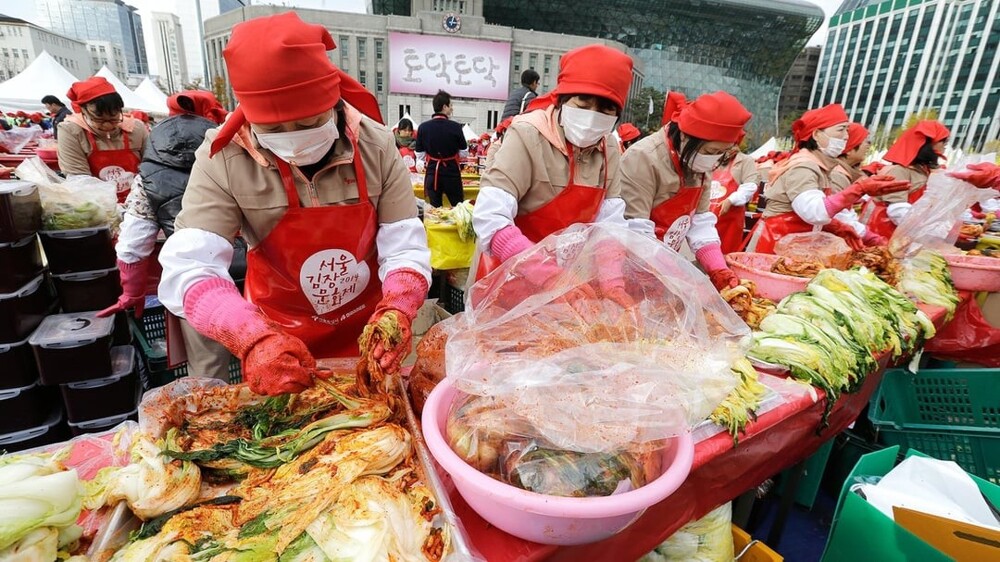 30. Корейские астронавты едят специальную кимчи, которую обработали радиацией, чтобы убить все микроорганизмы