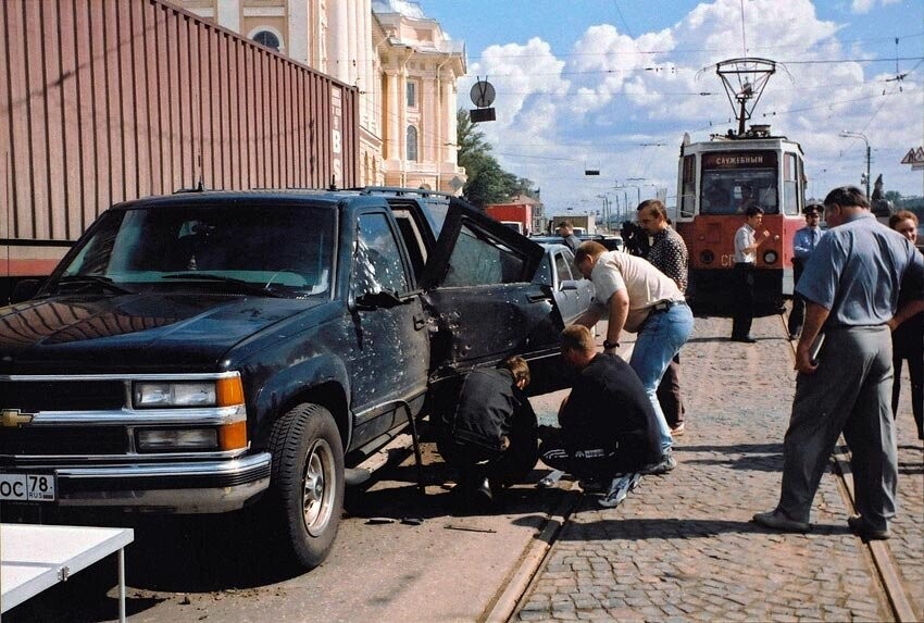 1999 был самым настоящим годом покушений.