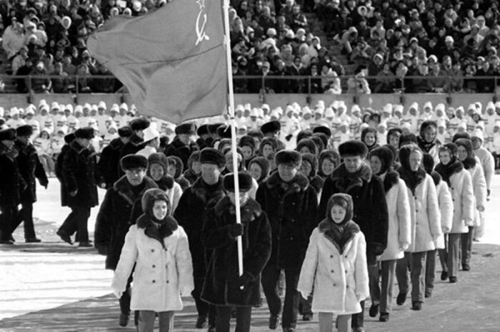 Как советский спортсмен оказался единственным человеком, отказавшимся склонить флаг своей страны перед императором Японии