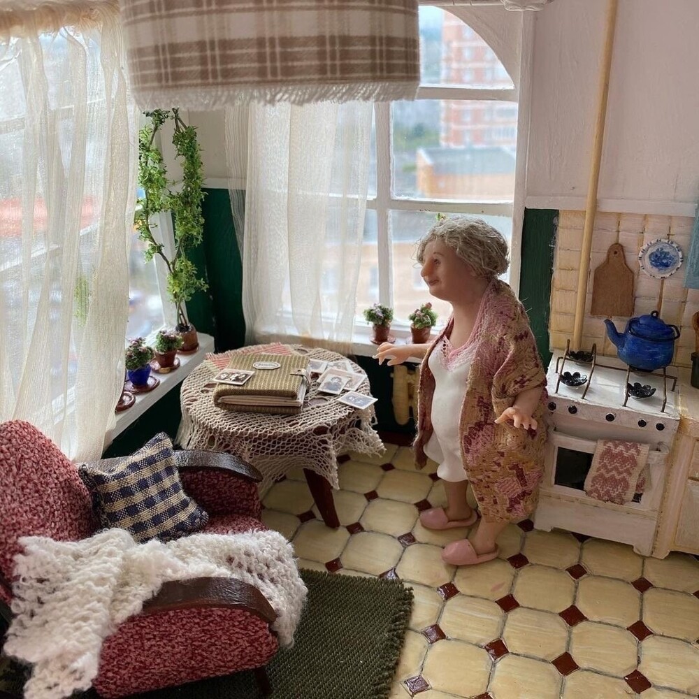 Маленькие домики и приветливые бабули Галины Хрисановой