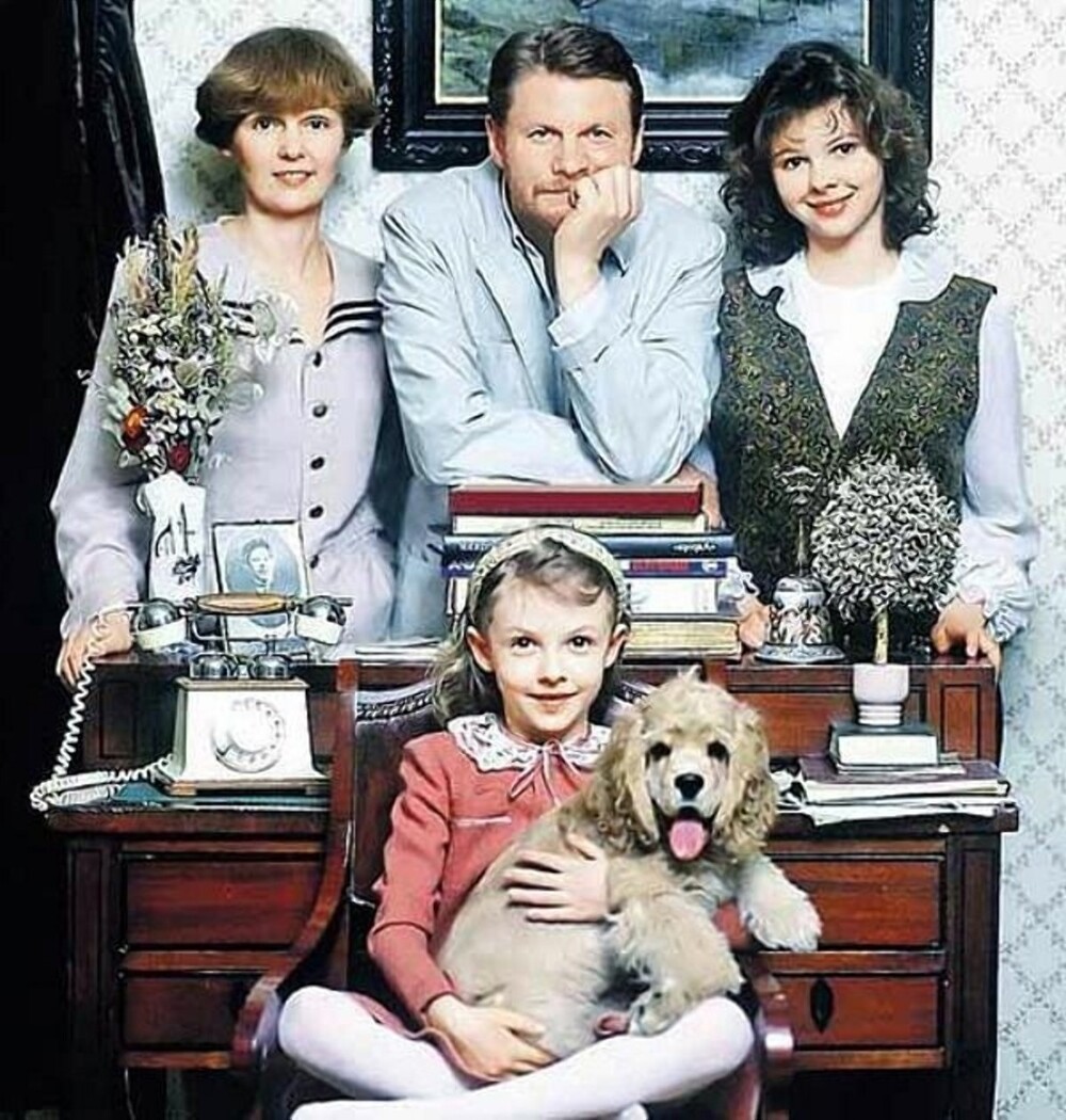 Виталий Соломин с семьёй.