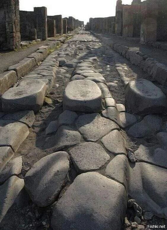 Пешеходный переход в Помпеях