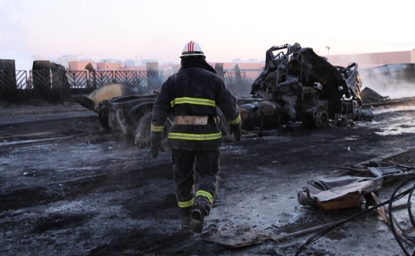 Как выглядит взрыв 60 тонн газа: в столице Монголии взлетел на воздух огромный газовоз