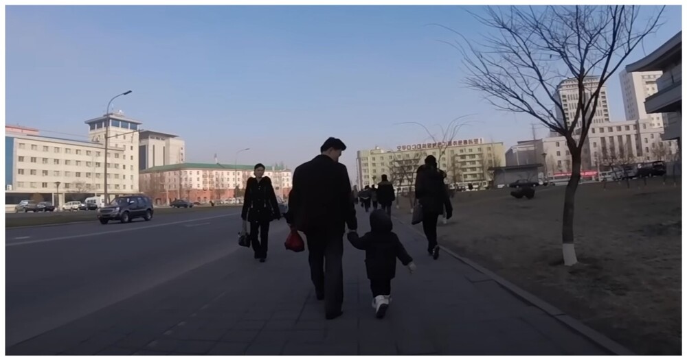 Северная Корея: на велосипеде по улицам Пхеньяна