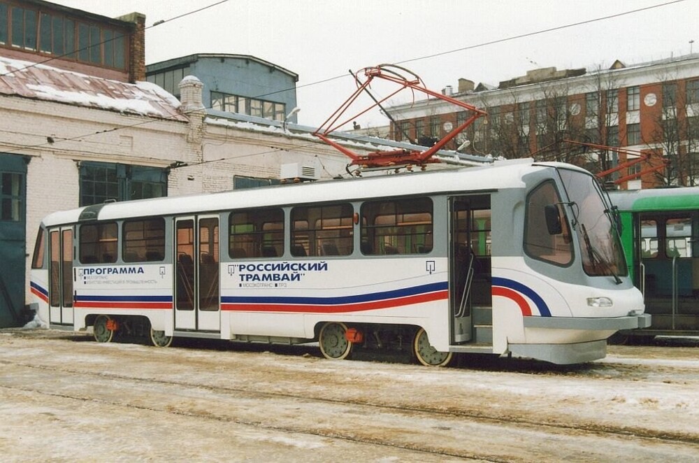 Трамвайное депо имени Н. Э. Баумана. Москва, 1999 год.