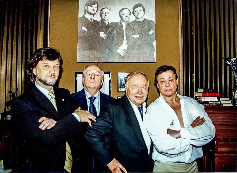 Алексей Рыбников, Марк Захаров, Андрей Вознесенский и Николай Караченцов . Москва. 2001 год
