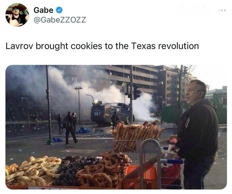 «Лавров принес печенье для техасской революции»: Очевидный фейк - все видят, что это калачи..