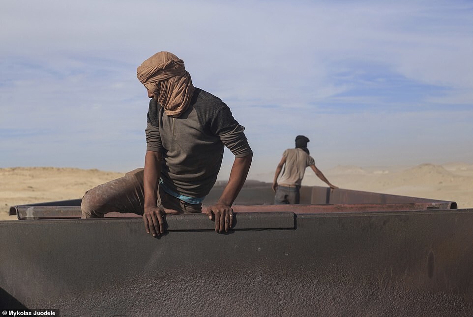 Путешествие по Сахаре на грузовом поезде