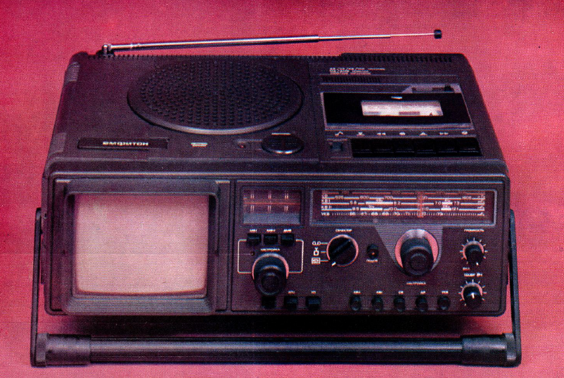 Советская техника: переносной телевизор, магнитофон и радио в одном приборе