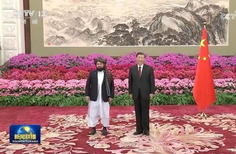 Китай признал правительство «Талибана» в Афганистане. Си Цзиньпин принял верительные грамоты у нового посла Афганистана в Китае Билаля Карими.
