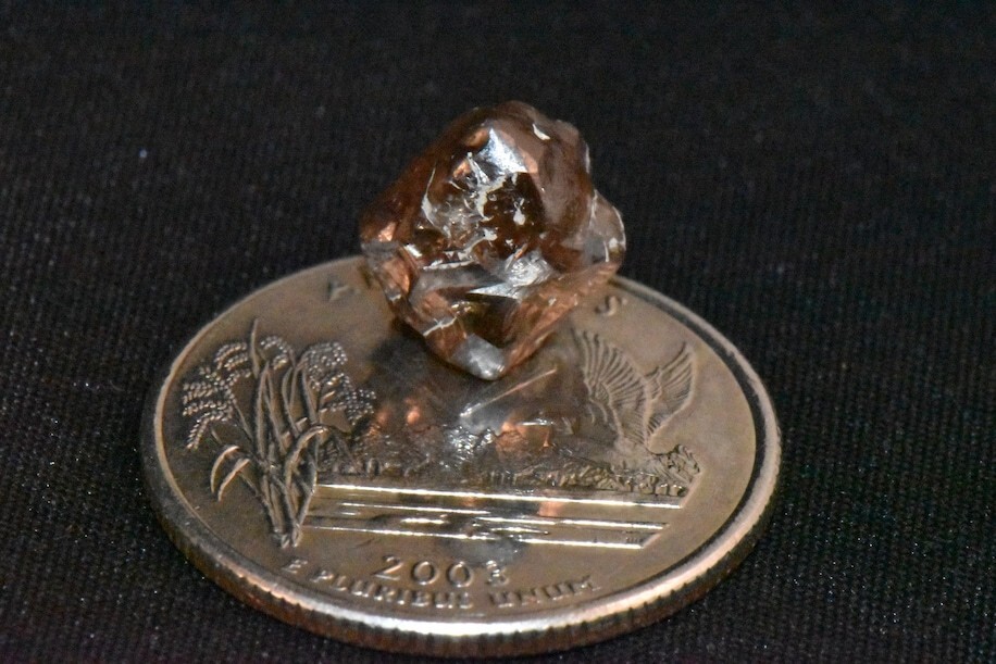 Турист из Франции нашел в Арканзасе алмаз весом 7,46 карата