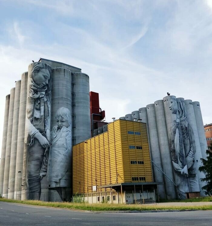 17. Большое граффити на фабрике в Хямеэнлинне, Финляндия