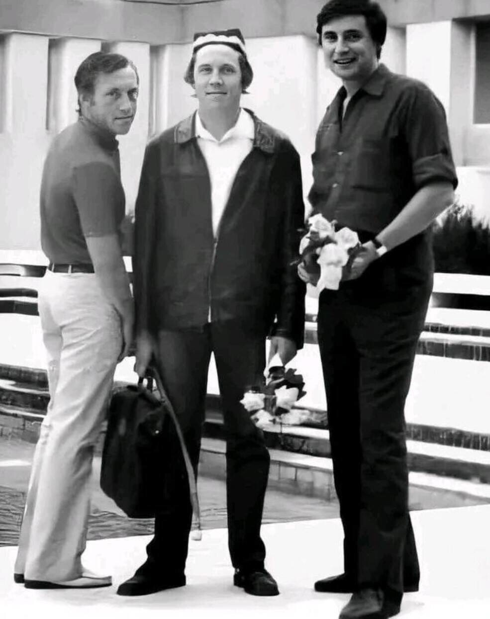 Владимир Высоцкий, Валерий Золотухин и Вениамин Смехов. Узбекистан, город Навои. 1973 год.