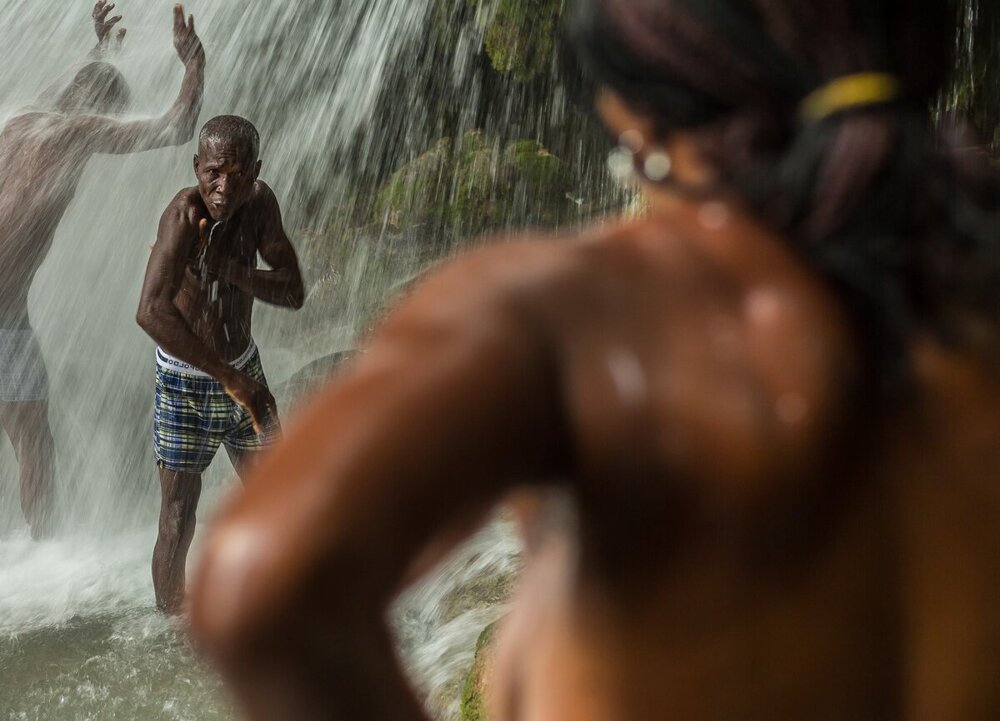 Аморальный ритуал на Гаити, в существование которого в 21 веке очень сложно поверить