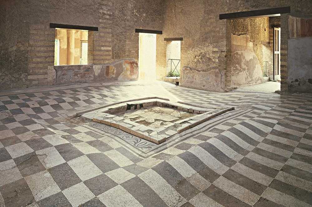 Бонус: Дом мозаичного атриума в древнеримском городе Геркулануме, I век до нашей эры