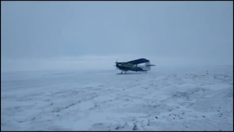 На Ямале сняли дрифт самолёта 