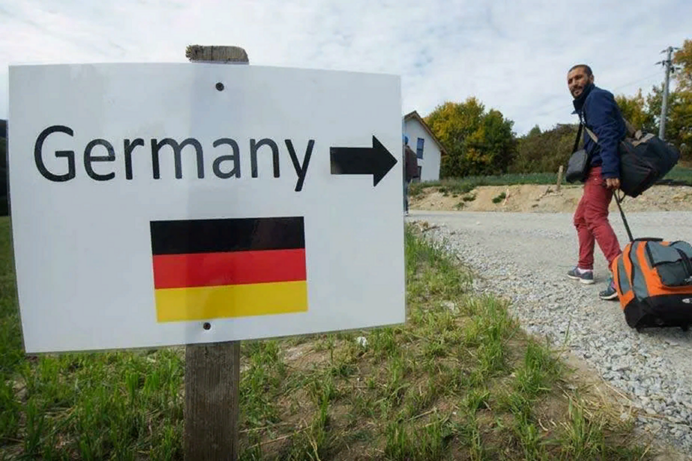 В Германии более 1000 румын выдавали себя за украинцев, чтобы получить деньги и жильё