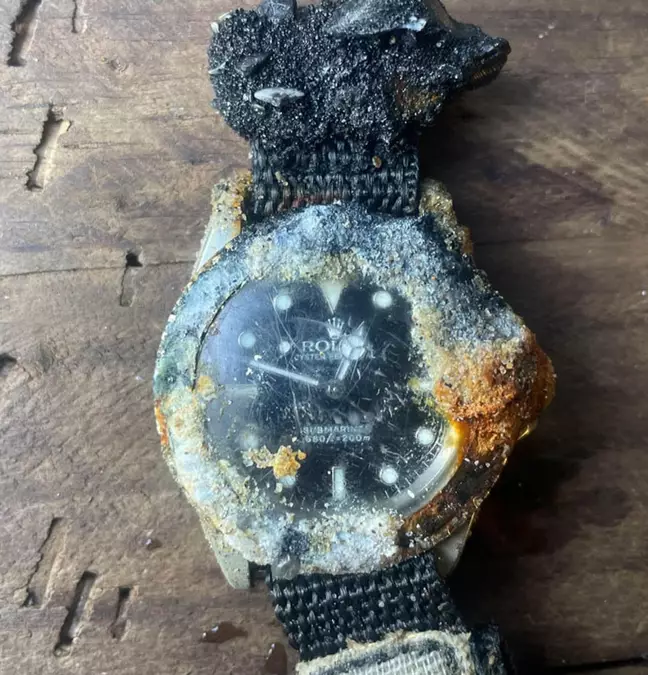 Парень нашёл на дне океана часы "Rolex" — а теперь они выглядят как новые