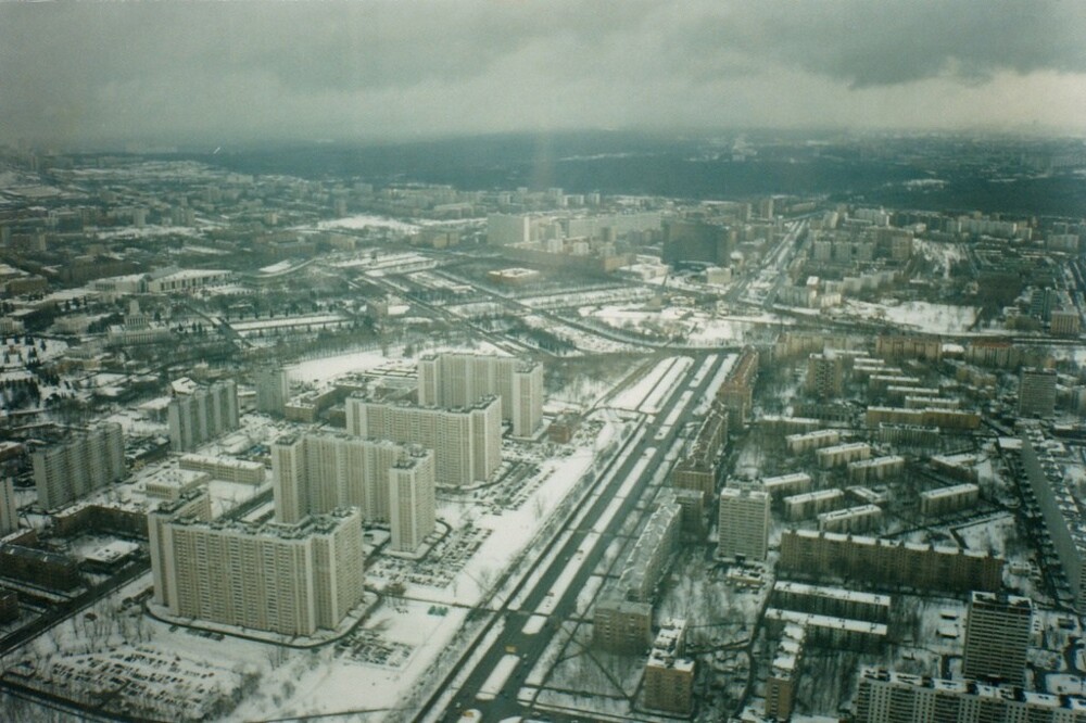12. Вид со смотровой площадки Останкинской телебашни, 1997 год
