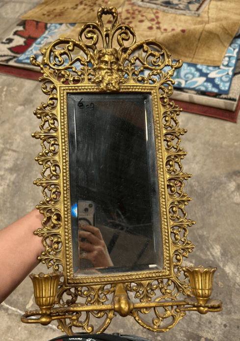 «Сегодня нашёл в комиссионке это старинное зеркало Бахуса Брэдли и Хаббарда (1852–1940) за 6 долларов»