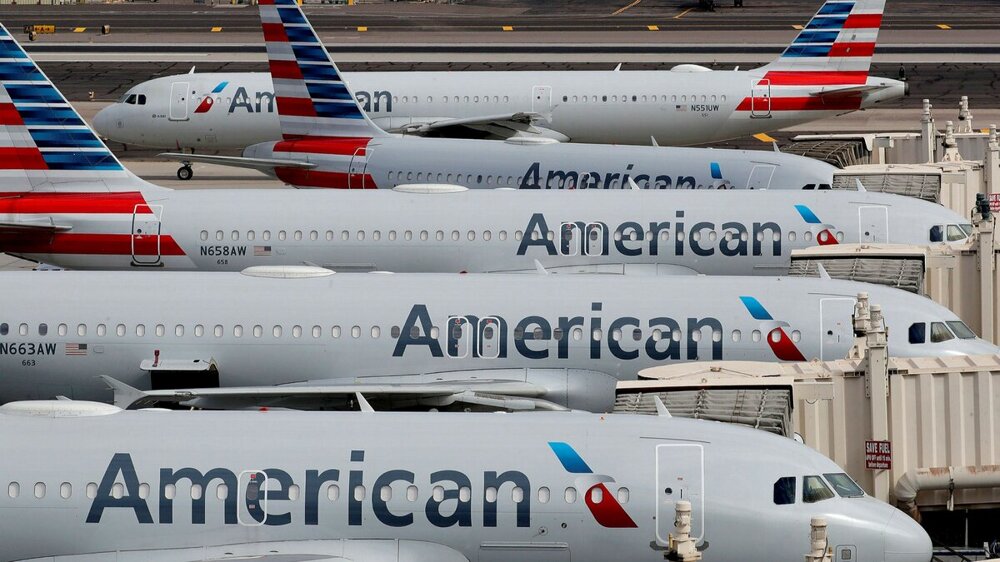Руководителям American Airlines потребовалось много времени, чтобы понять, что предлагать билет, дающий право на неограниченное количество перелетов первым классом на всю жизнь, — плохая идея
