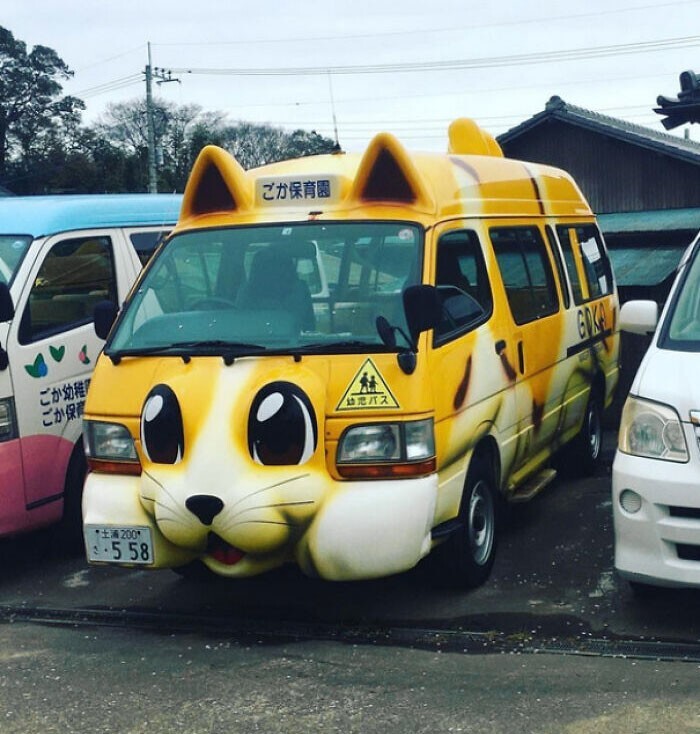 7. Автобус, на котором возят японских дошкольников