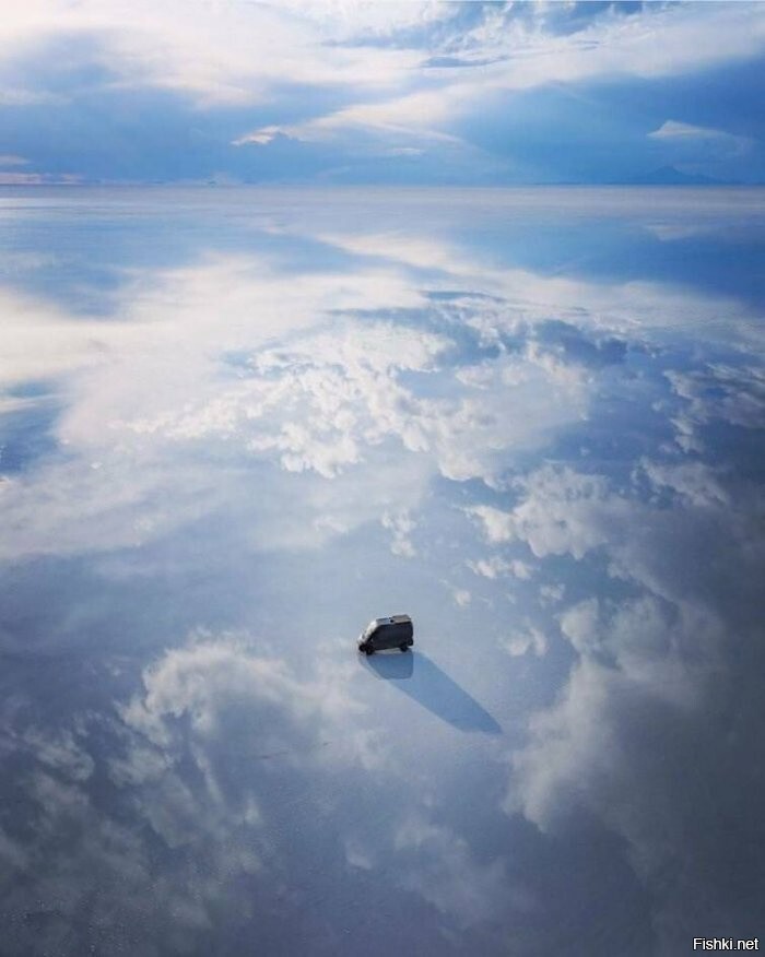Солончак Уюни, Боливия, на высоте около 3650 м над уровнем моря,крупнейшее в ...