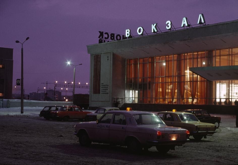 Вокзал. Ульяновск, 1990 год.