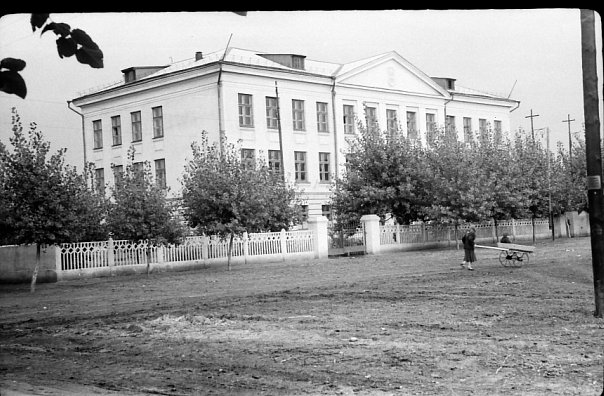 Тихорецк, Краснодарский край. Школа номер 4, 1958 год.